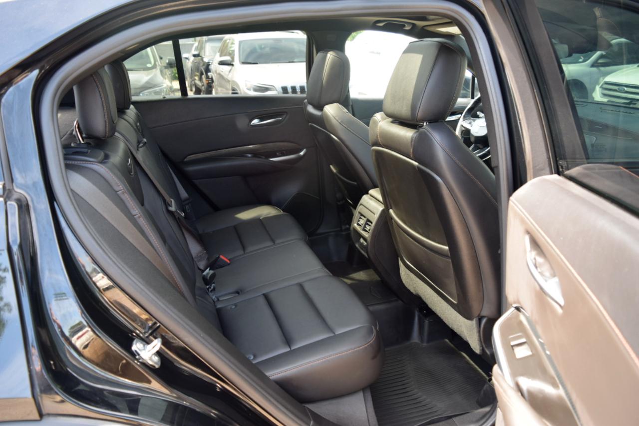 Cadillac XT4  2021