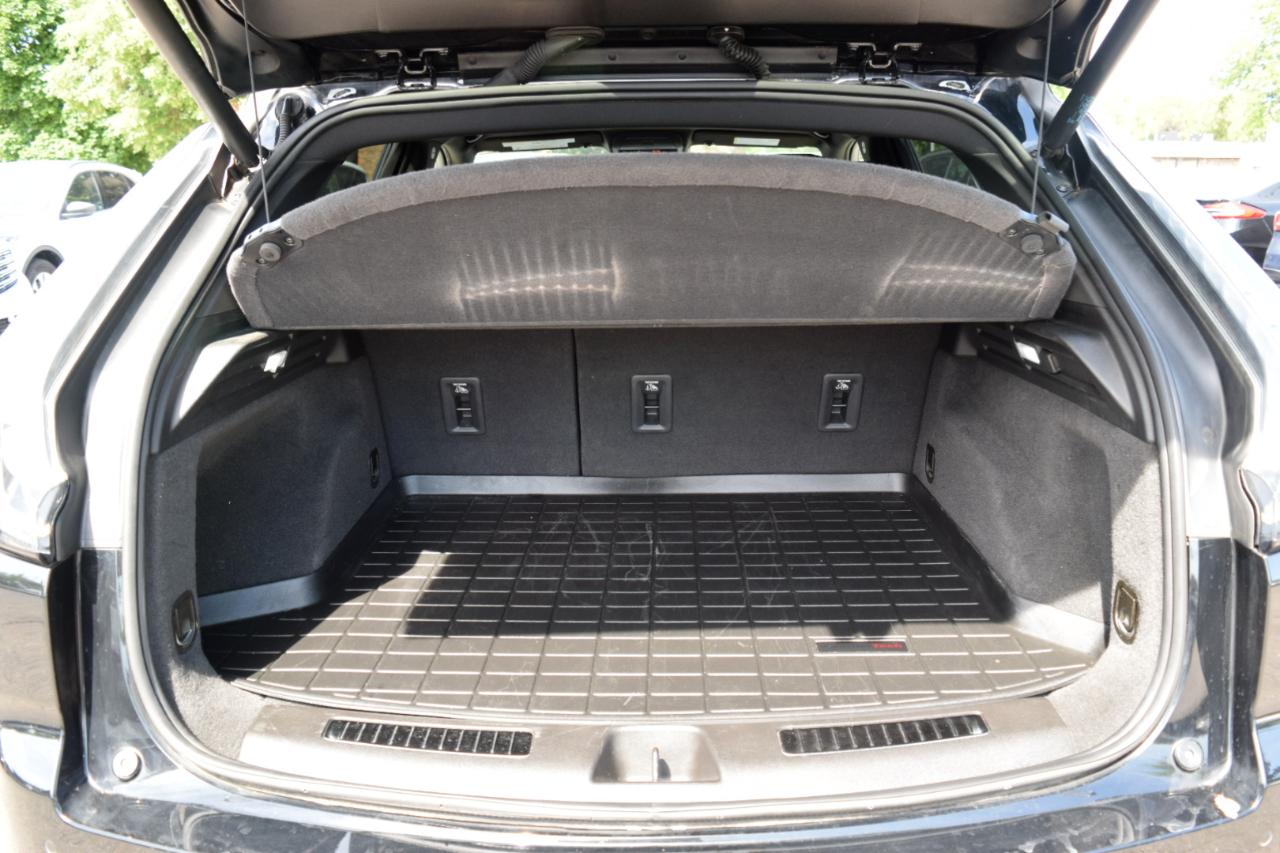 Cadillac XT4  2021