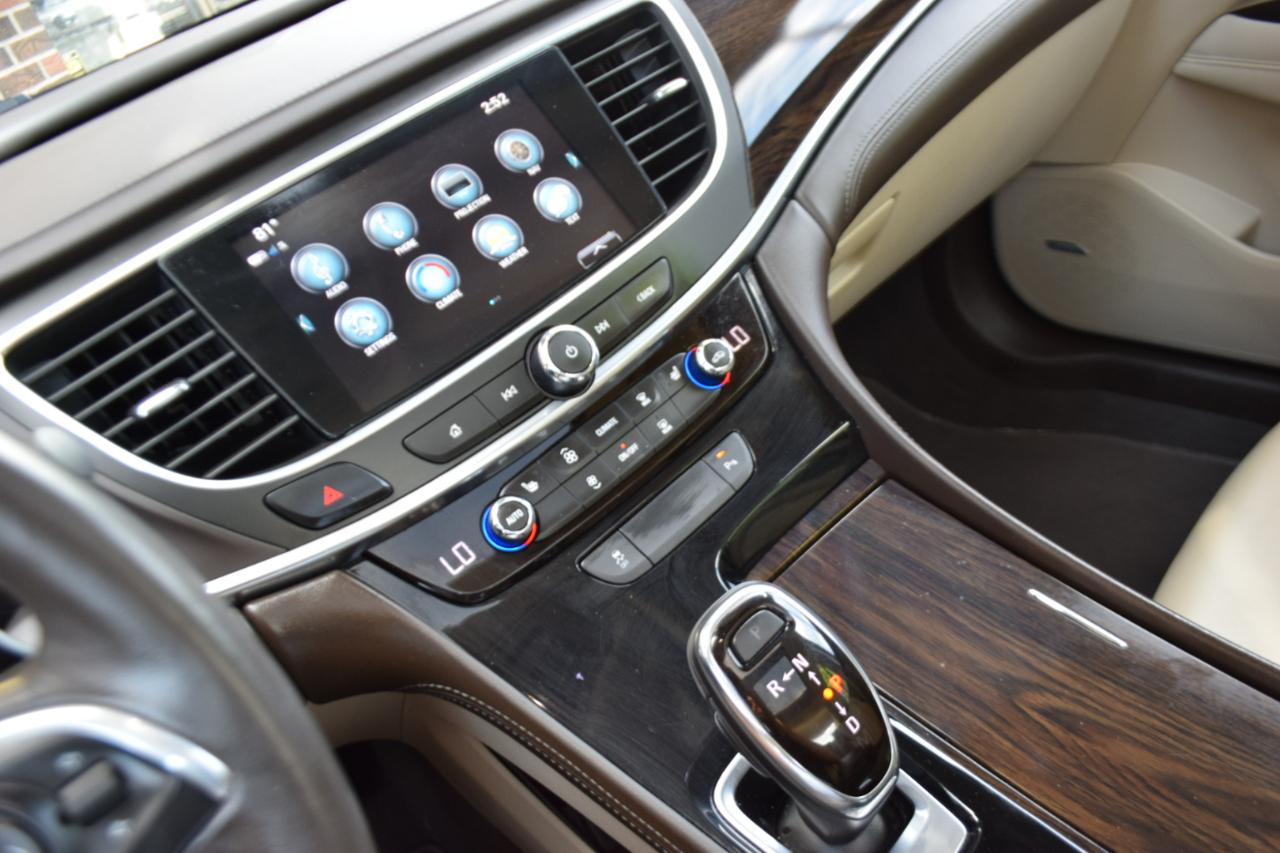 Buick LaCrosse  2019