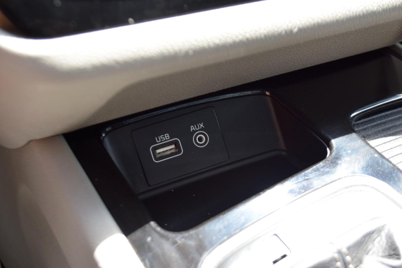 Kia Sedona 4dr Wgn SX 2015