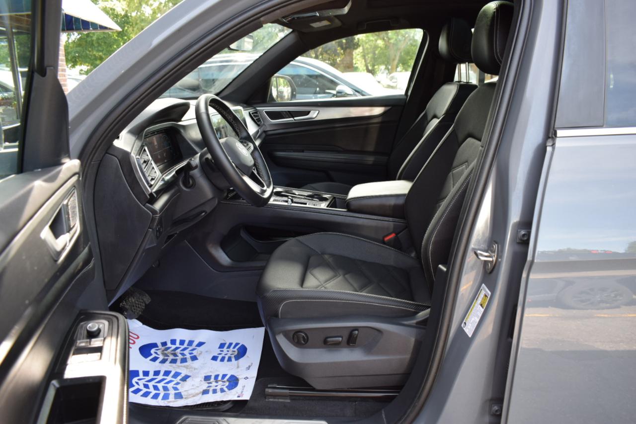 Volkswagen Atlas Cross Sport 2.0T SE w/Technology 4MOTION 2025
