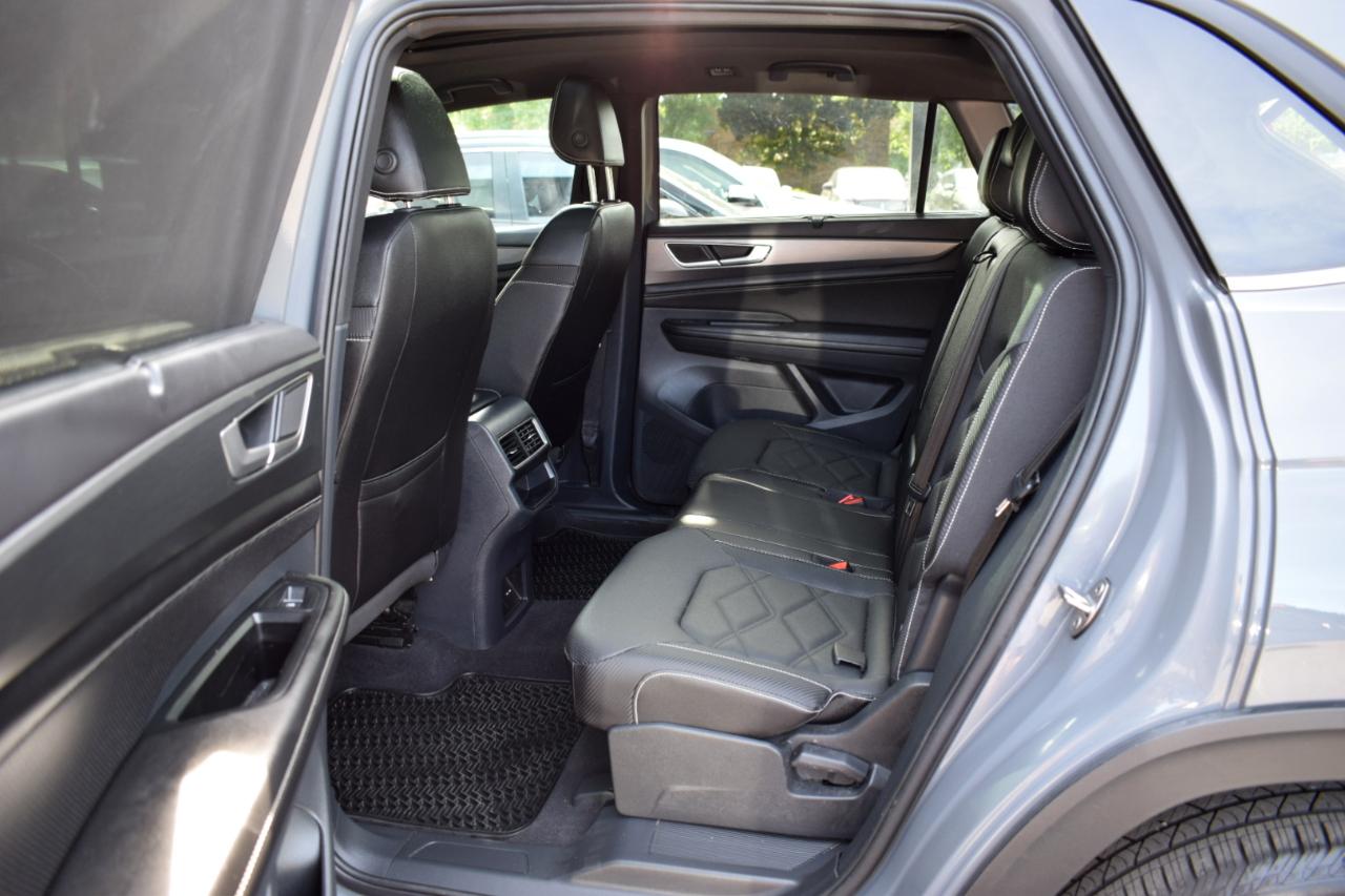 Volkswagen Atlas Cross Sport 2.0T SE w/Technology 4MOTION 2025