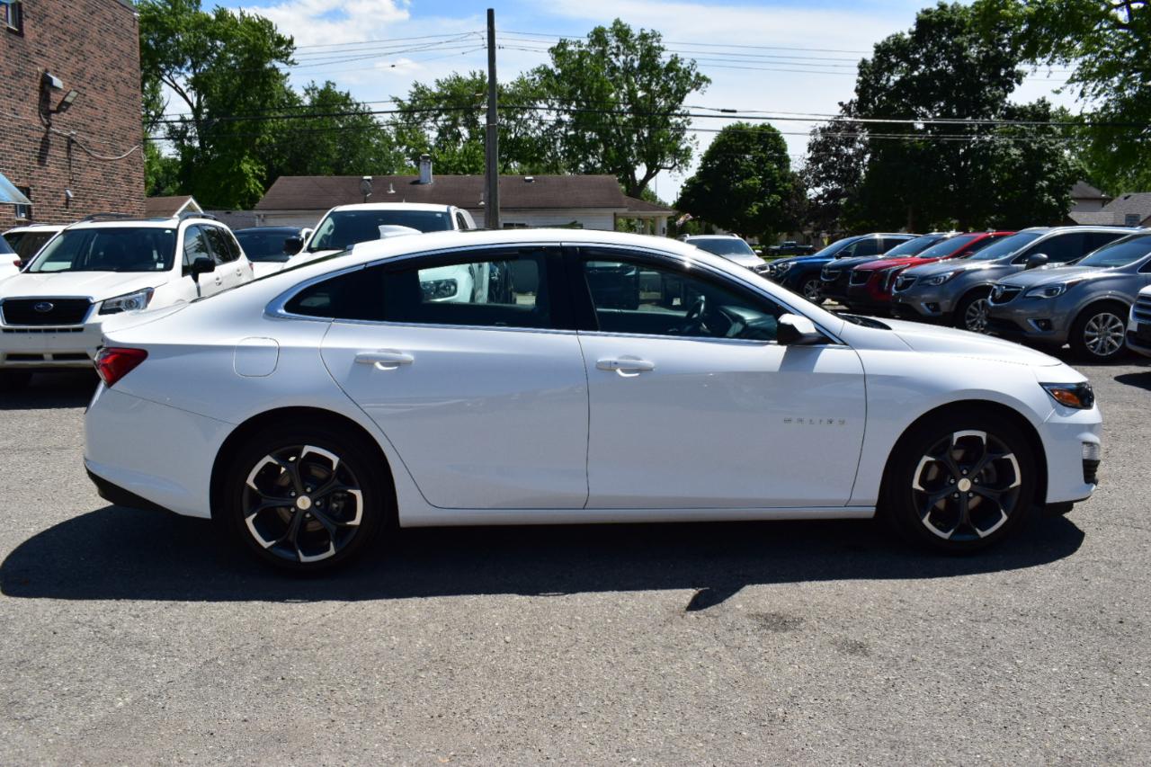 Chevrolet Malibu  2022