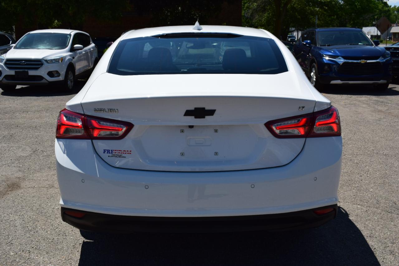 Chevrolet Malibu  2022