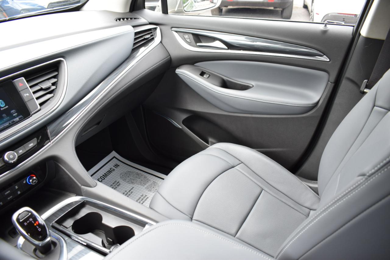Buick Enclave FWD 4dr Essence 2019