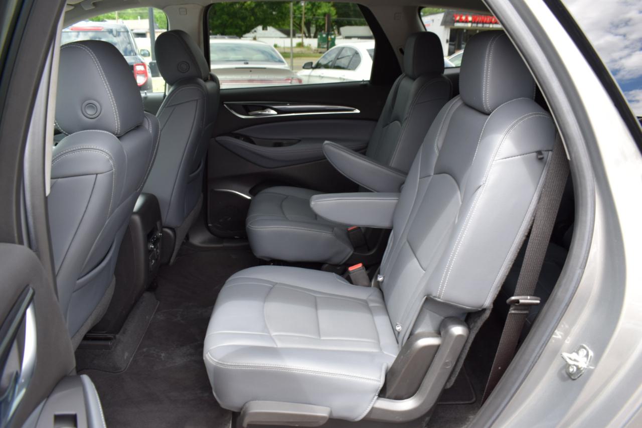 Buick Enclave FWD 4dr Essence 2019