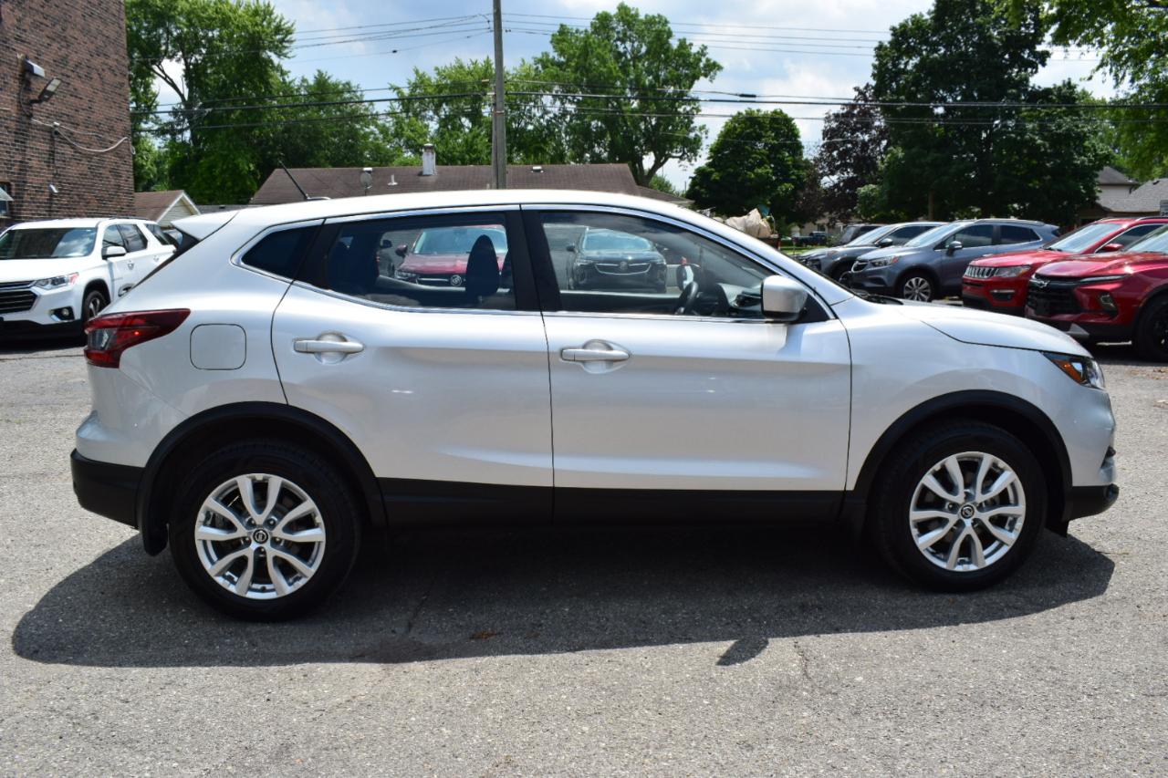 Nissan Rogue Sport AWD S 2021
