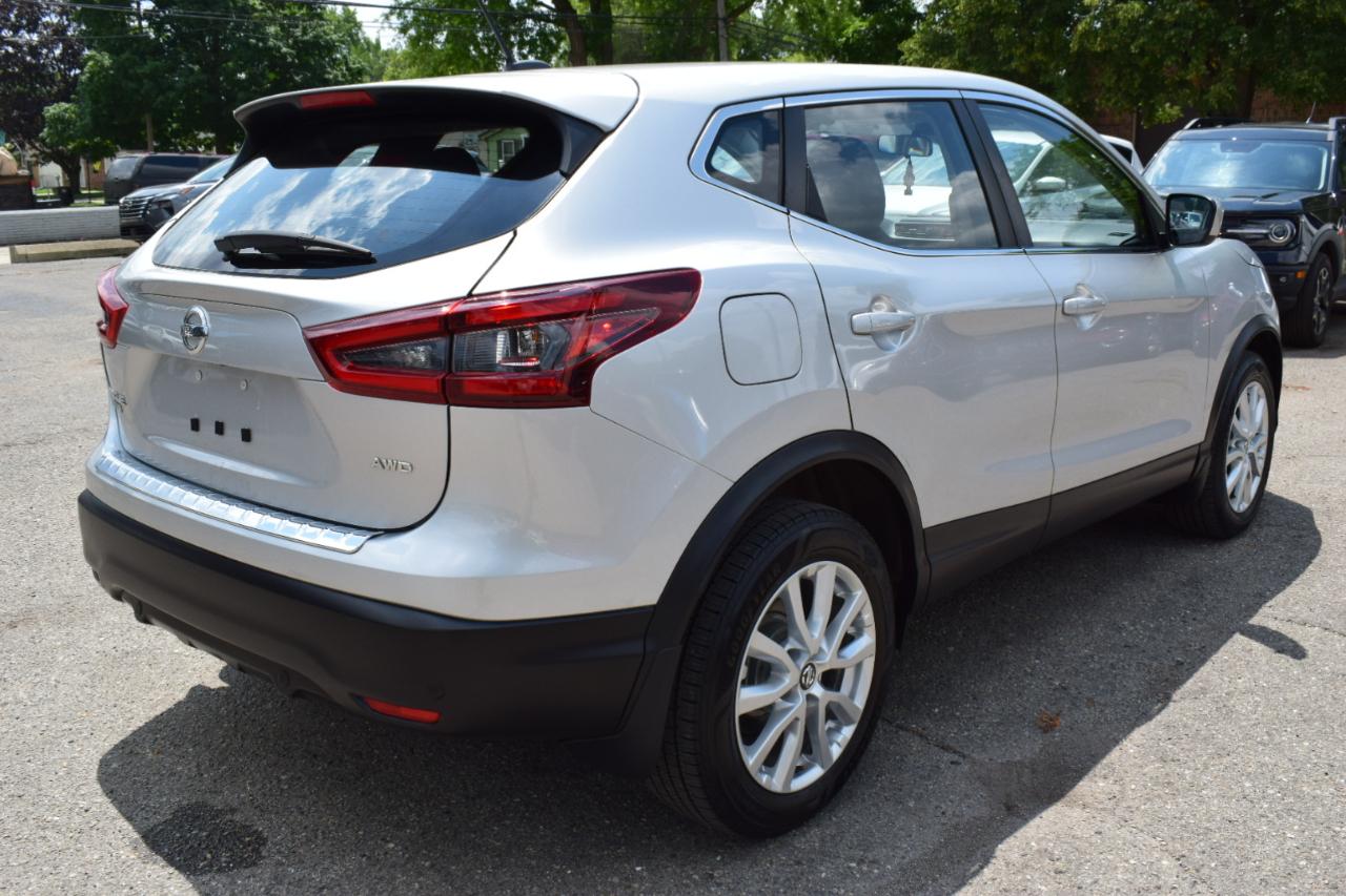 Nissan Rogue Sport AWD S 2021
