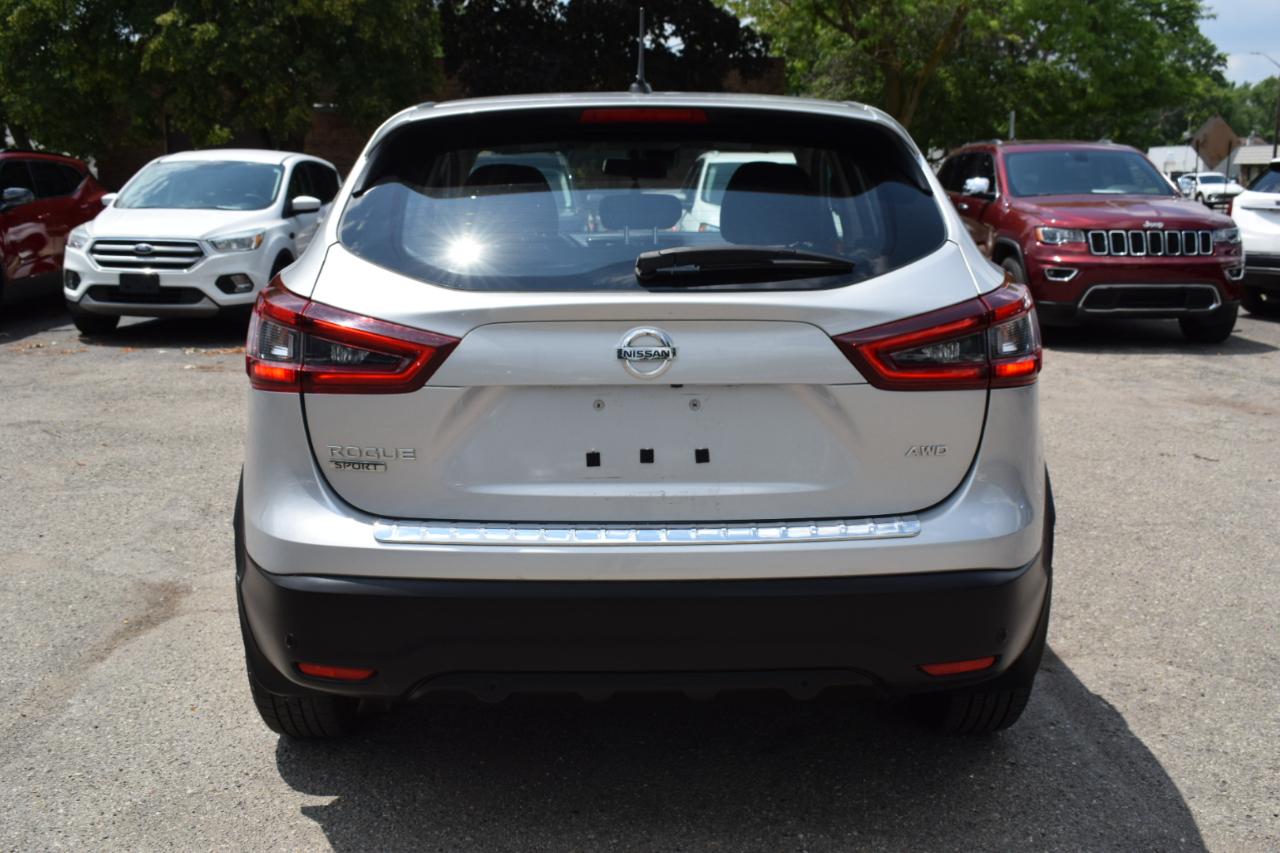 Nissan Rogue Sport AWD S 2021