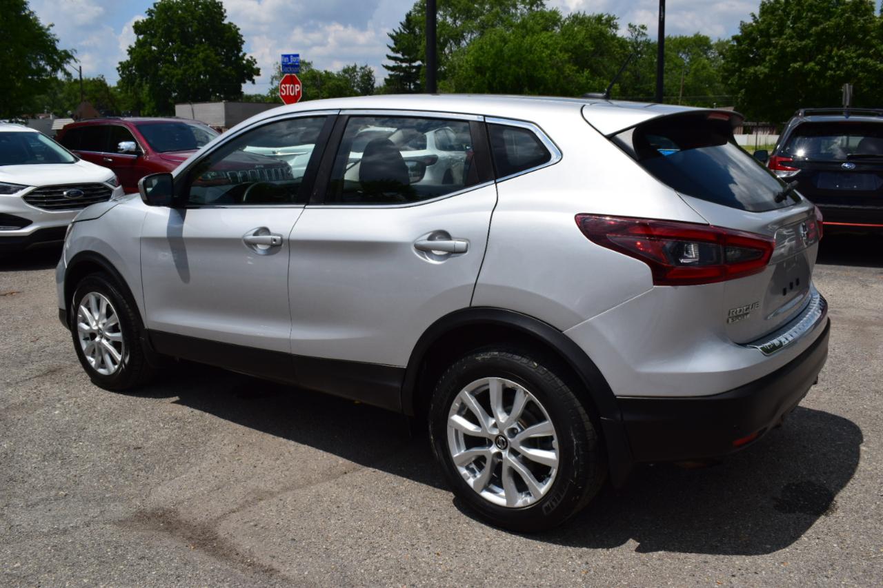 Nissan Rogue Sport AWD S 2021