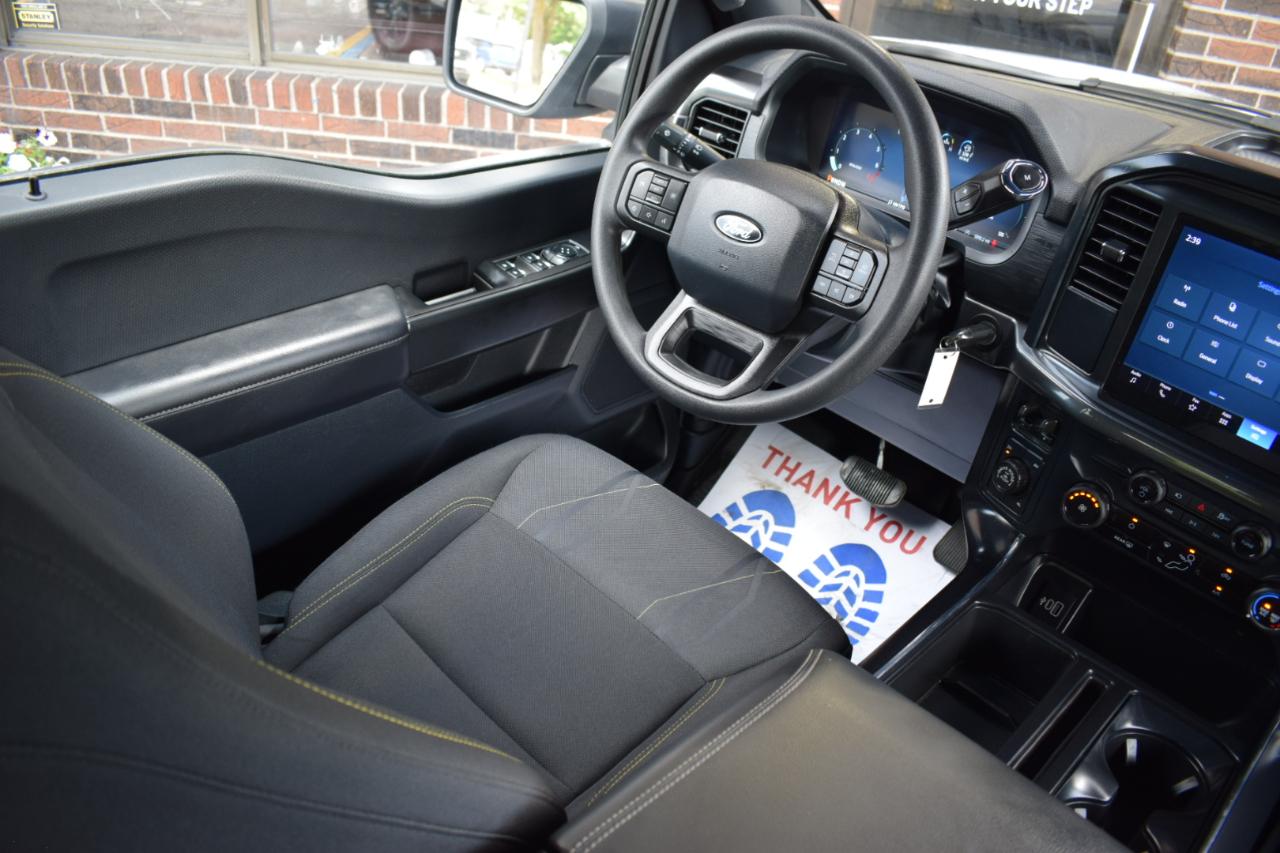 Ford F-150 STX 4WD SuperCrew 5.5' Box 2025