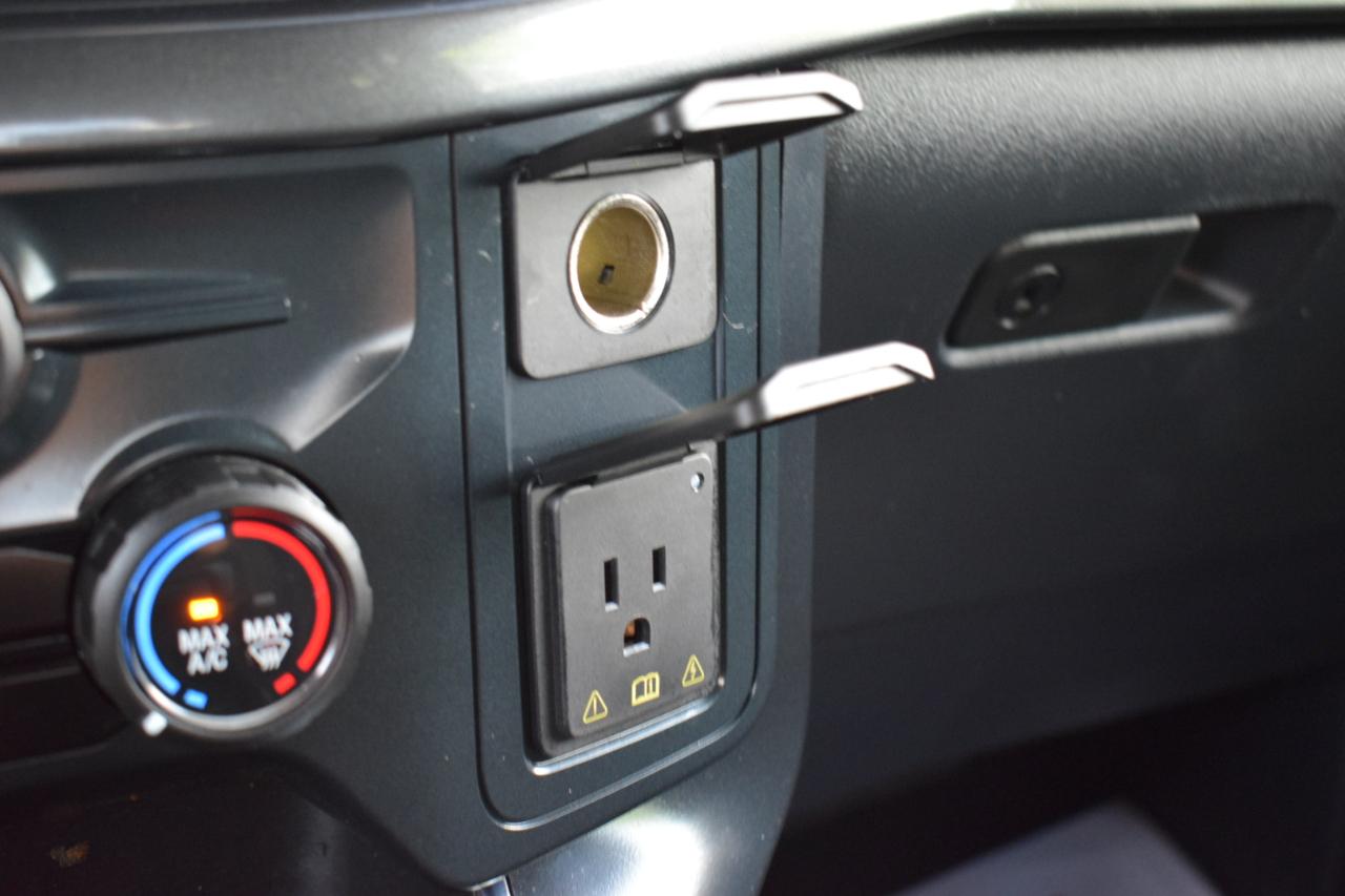 Ford F-150 STX 4WD SuperCrew 5.5' Box 2025