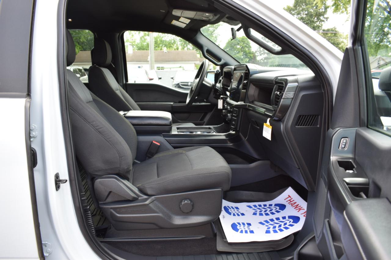 Ford F-150 STX 4WD SuperCrew 5.5' Box 2025