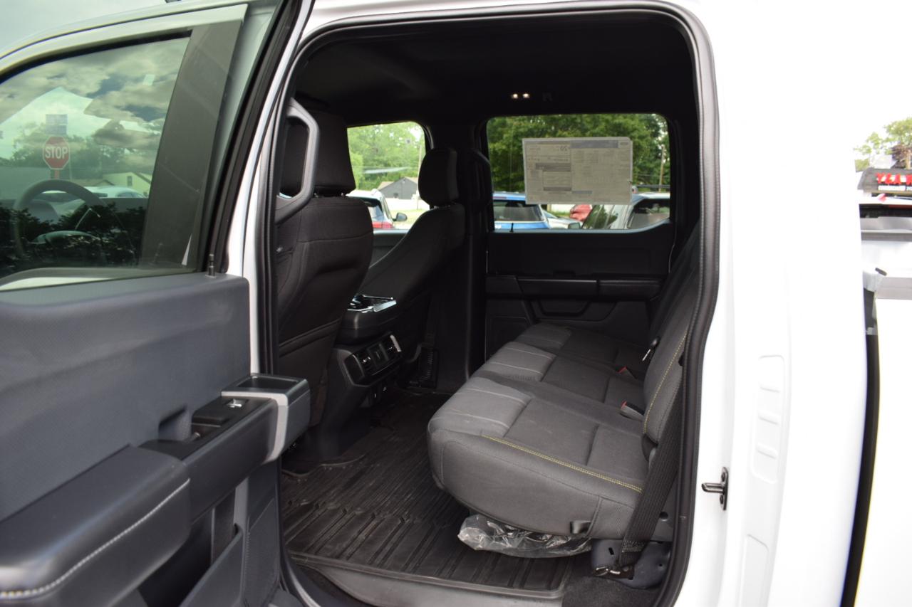 Ford F-150 STX 4WD SuperCrew 5.5' Box 2025