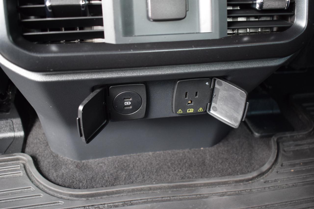 Ford F-150 STX 4WD SuperCrew 5.5' Box 2025