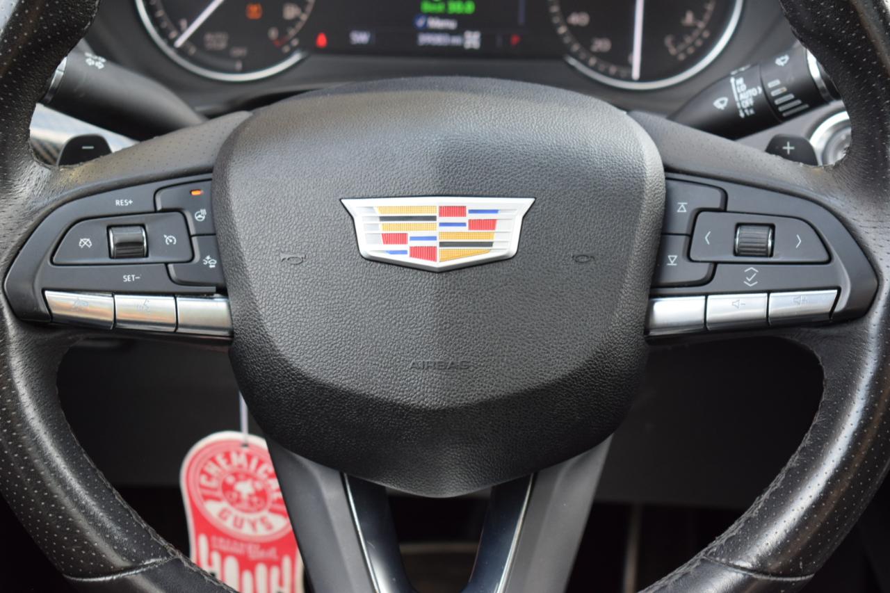 Cadillac XT4  2023