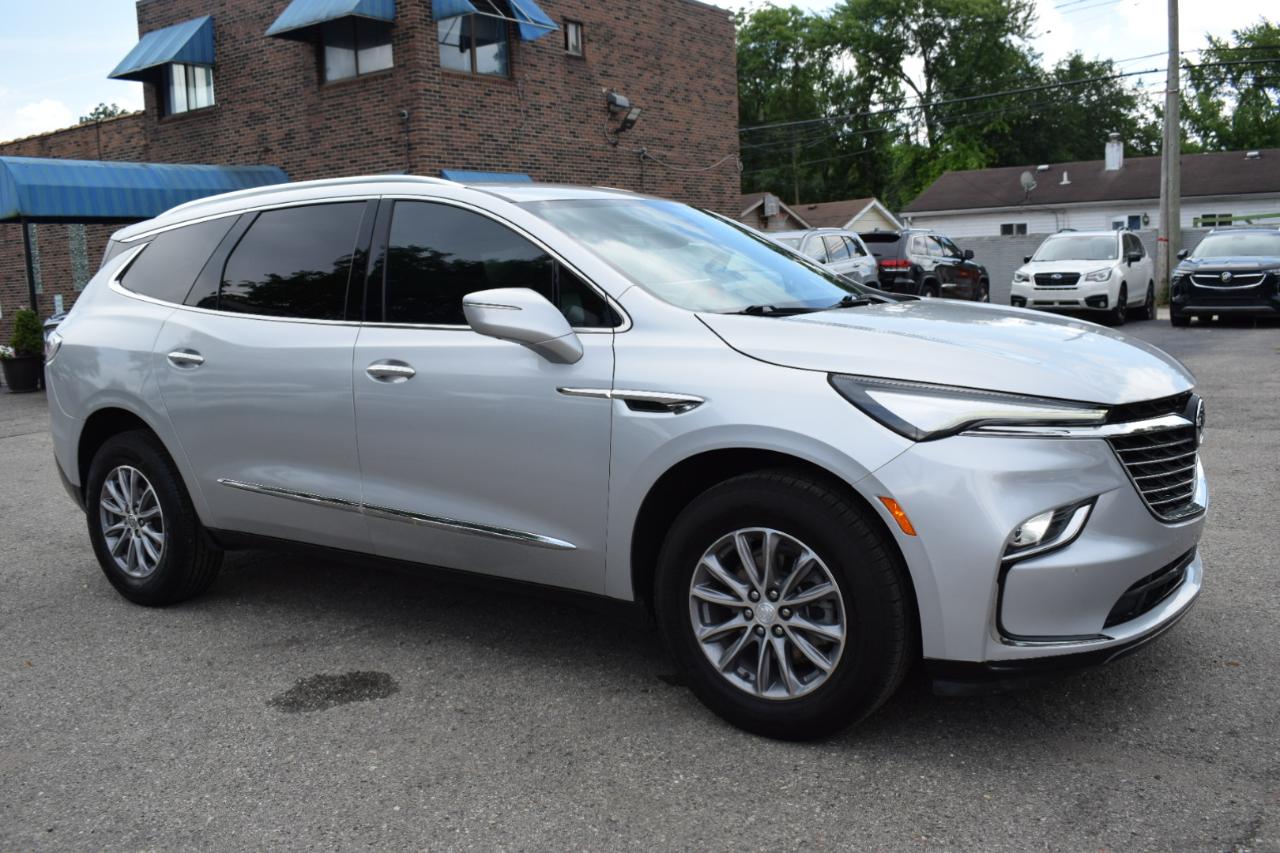 Buick Enclave FWD 4dr Premium 2022