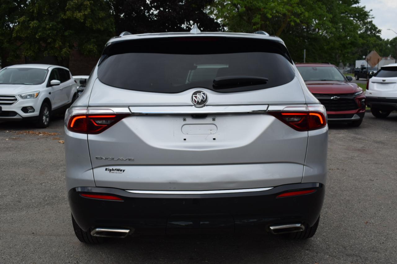 Buick Enclave FWD 4dr Premium 2022