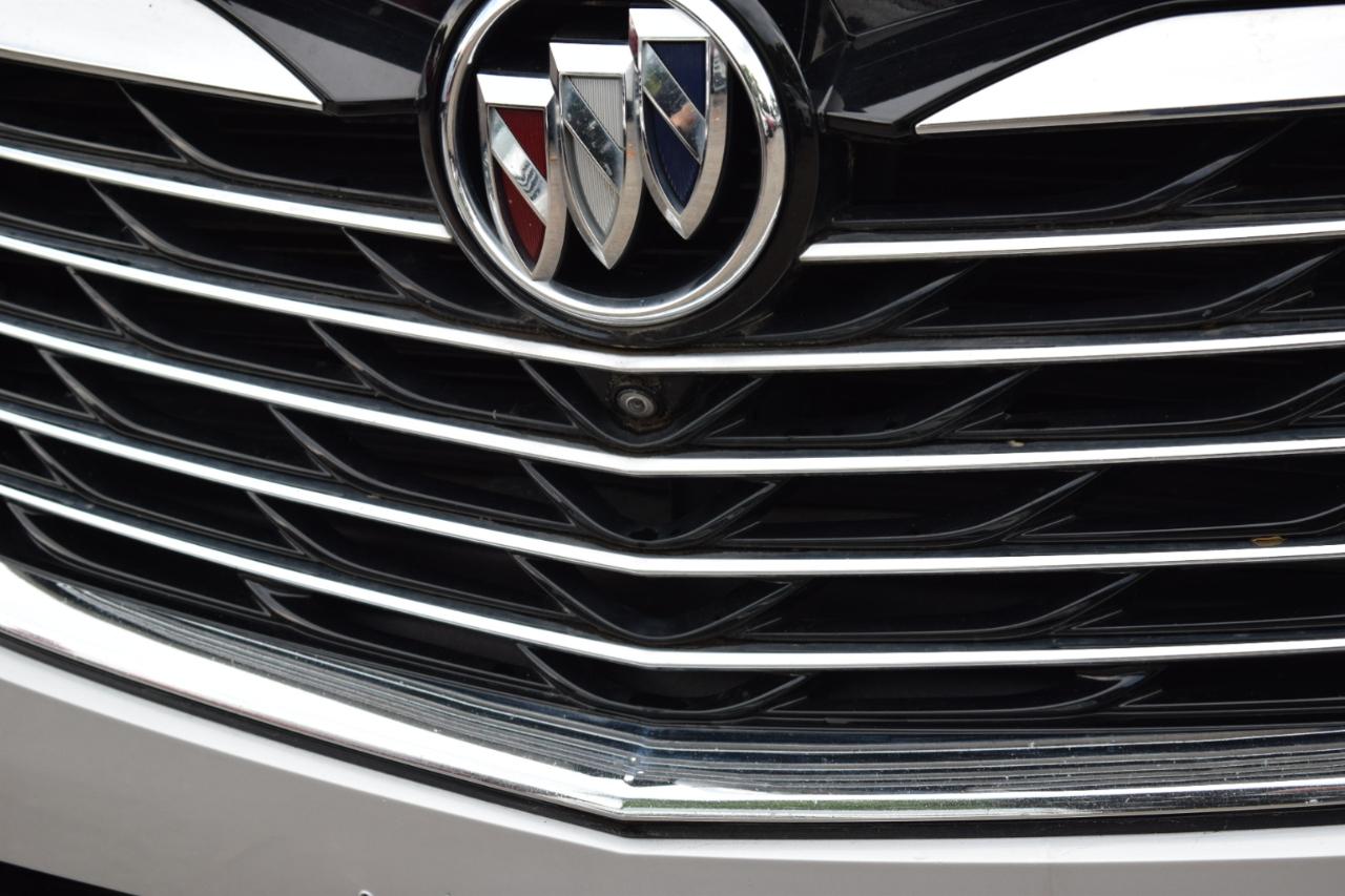 Buick Enclave FWD 4dr Premium 2022