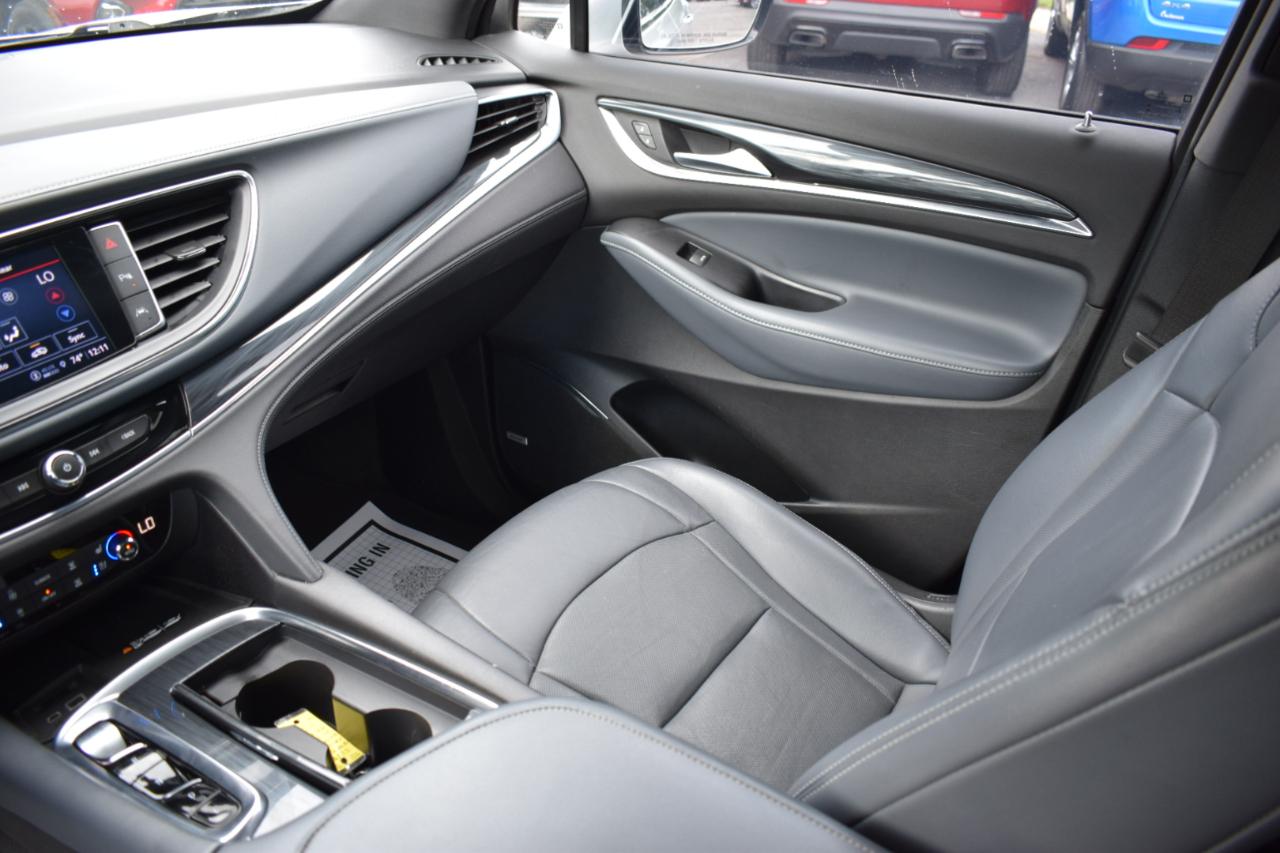 Buick Enclave FWD 4dr Premium 2022