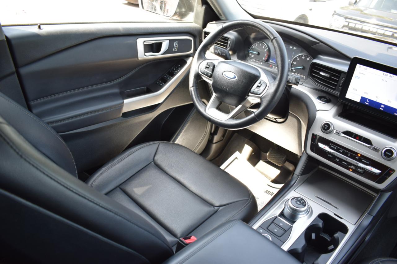 Ford Explorer XLT 4WD 2024