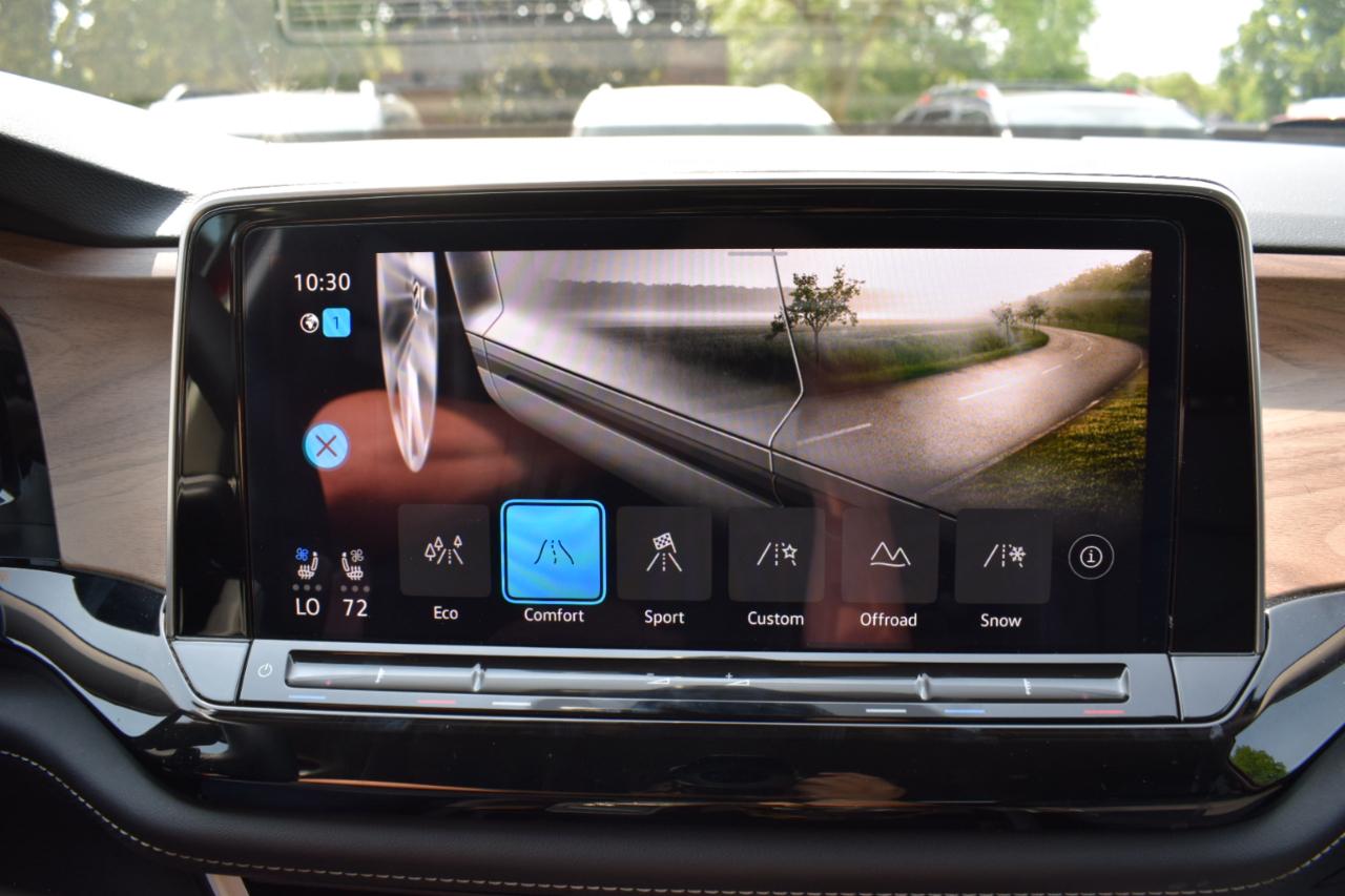 Volkswagen Atlas 2.0T SE w/Technology 4MOTION 2024