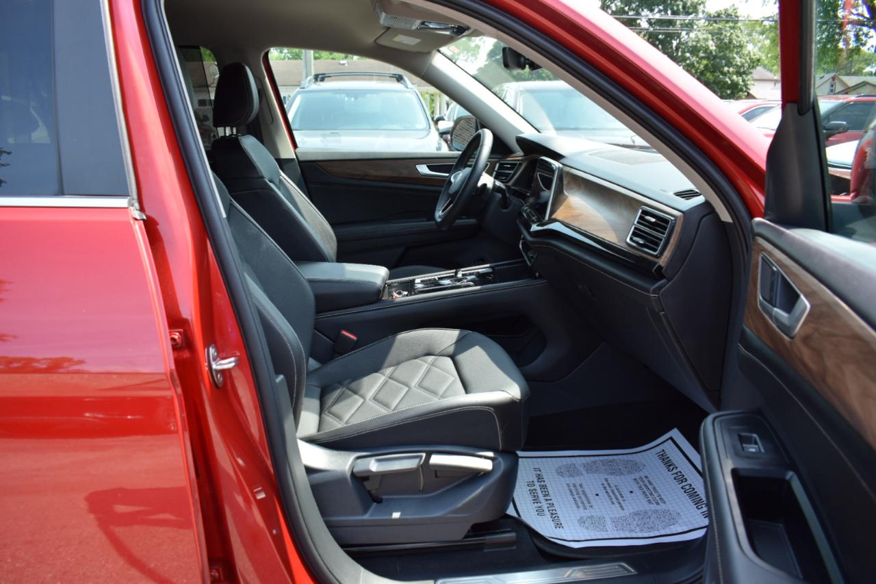 Volkswagen Atlas 2.0T SE w/Technology 4MOTION 2024
