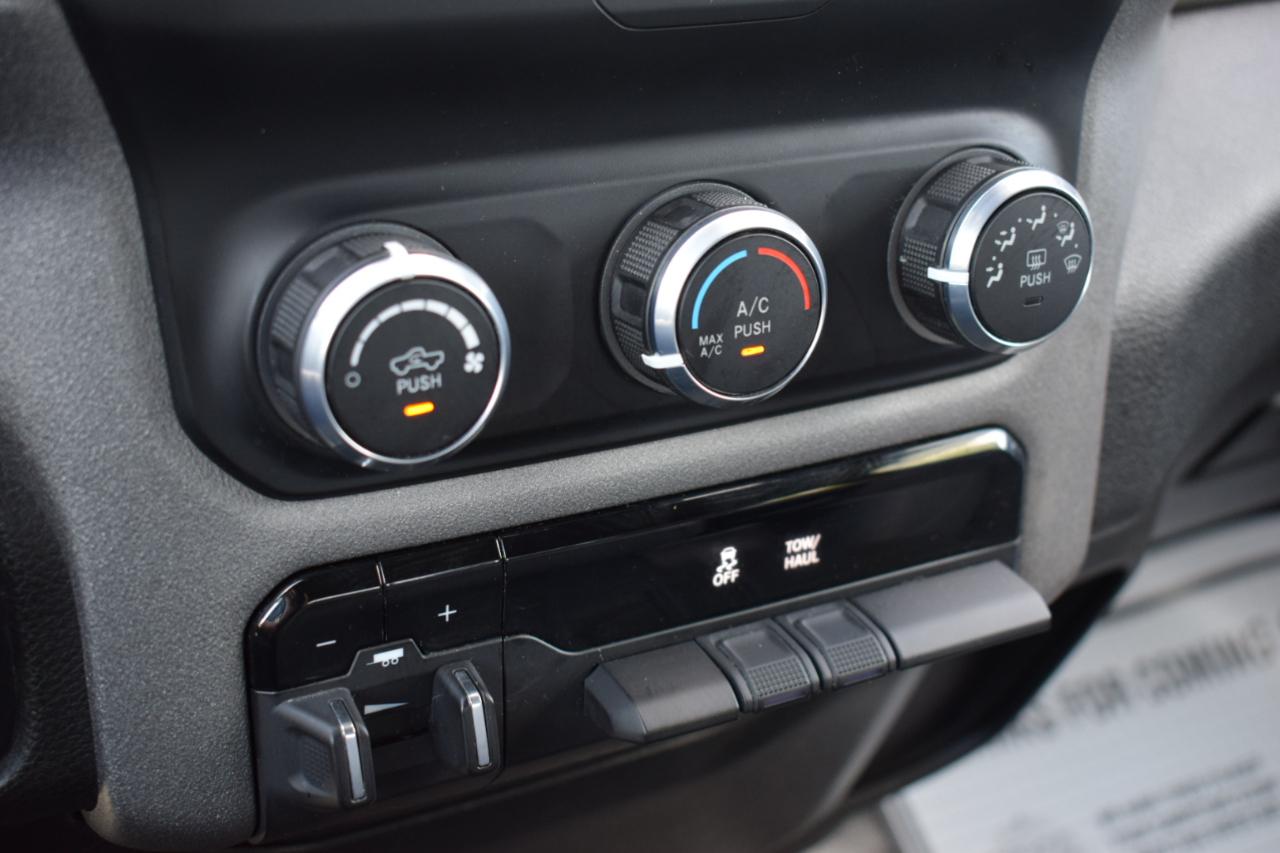 RAM 1500 Tradesman 4x4 Quad Cab 6'4" Box 2024