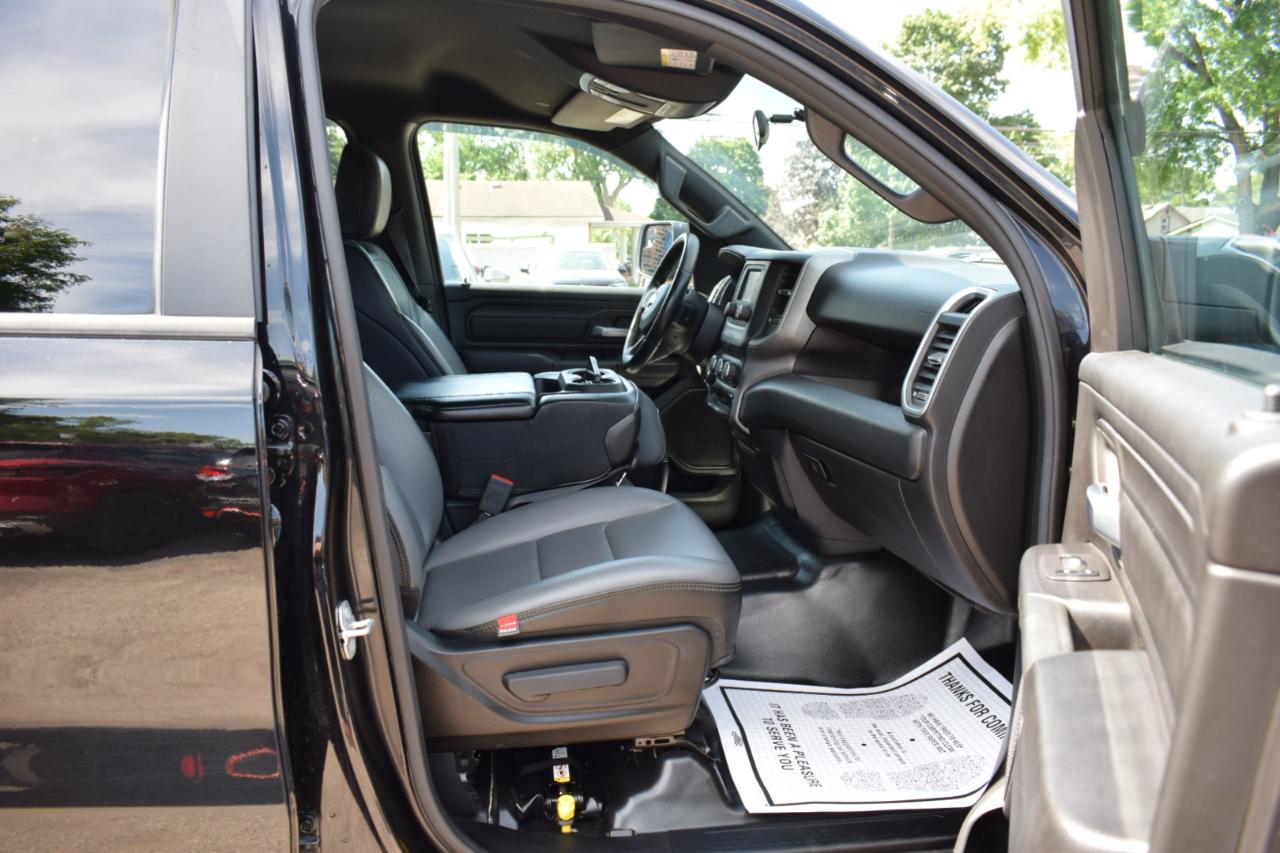 RAM 1500 Tradesman 4x4 Quad Cab 6'4" Box 2024