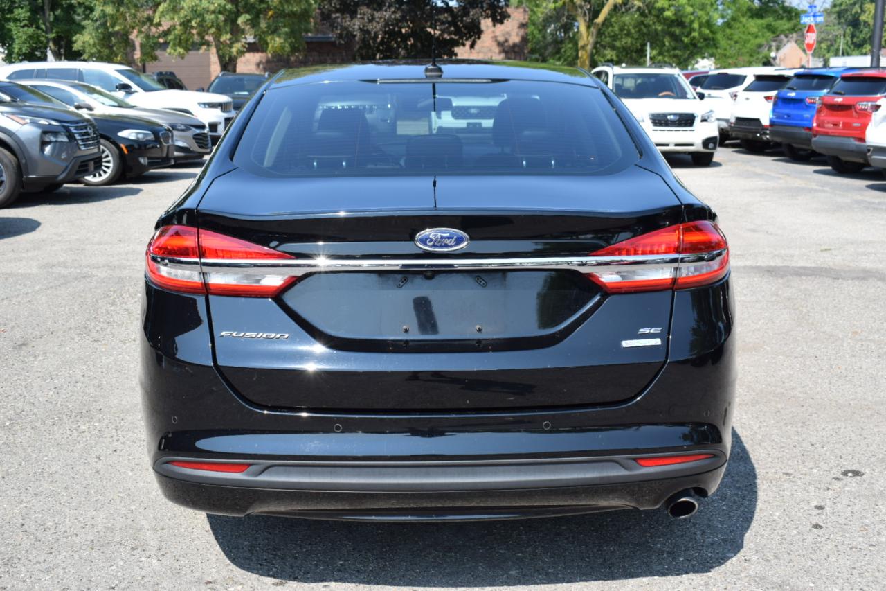 Ford Fusion SE FWD 2018