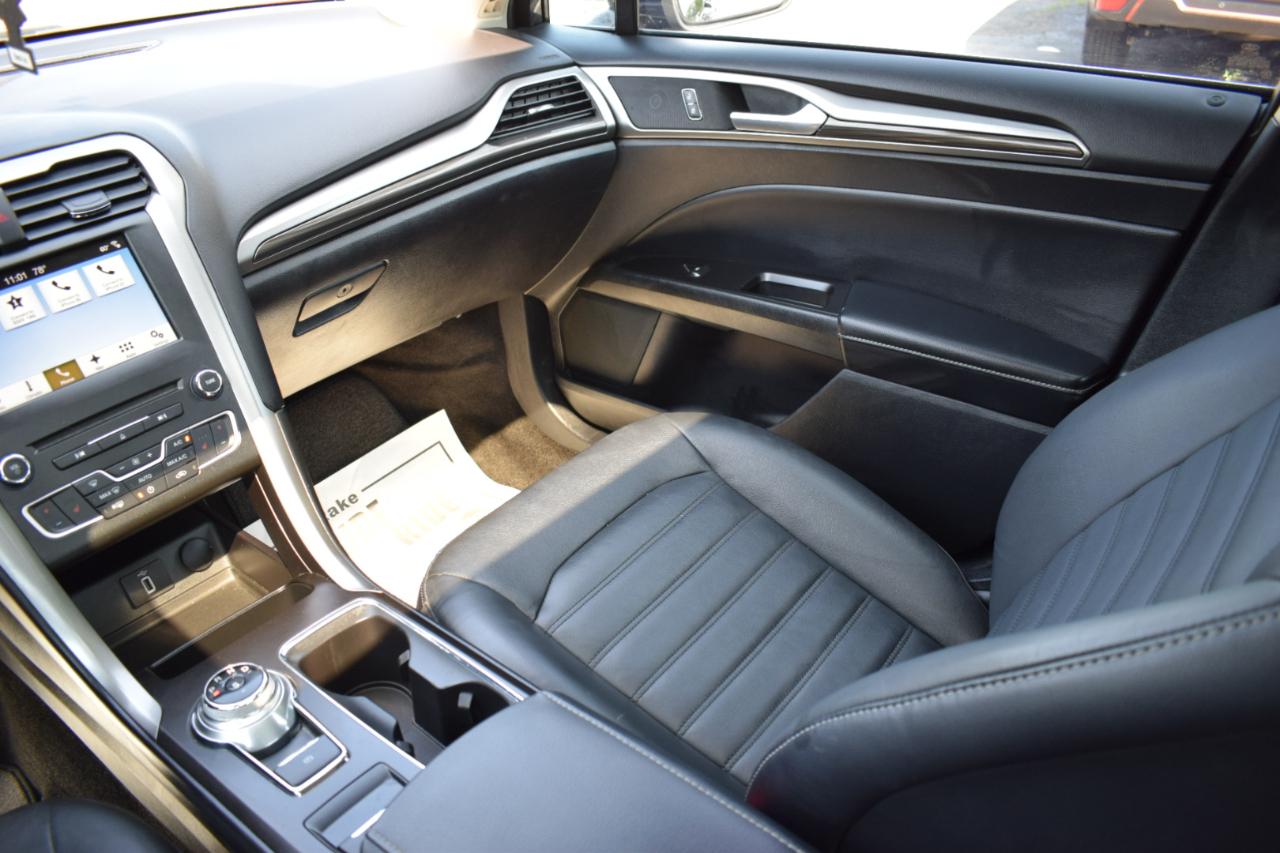 Ford Fusion SE FWD 2018