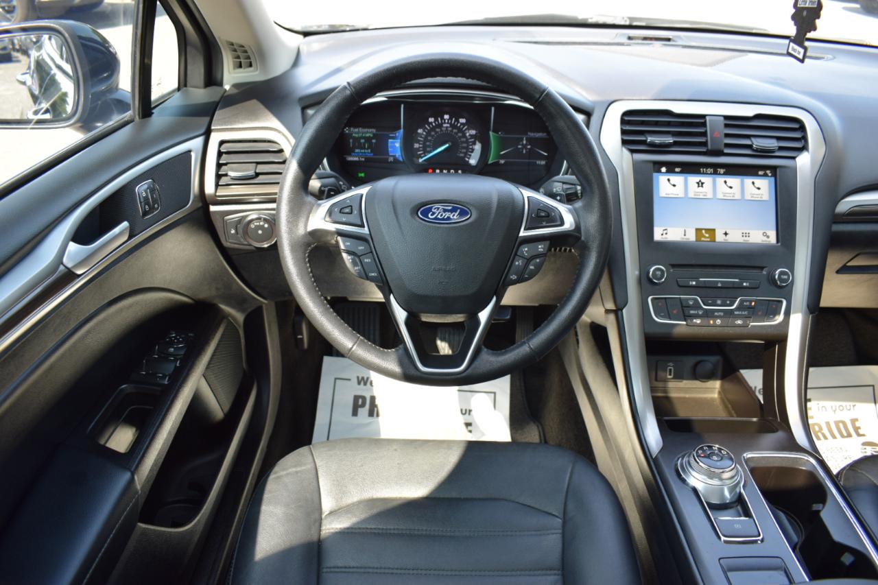 Ford Fusion SE FWD 2018