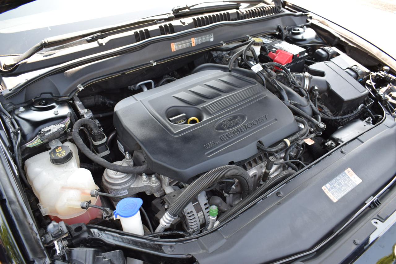 Ford Fusion SE FWD 2018