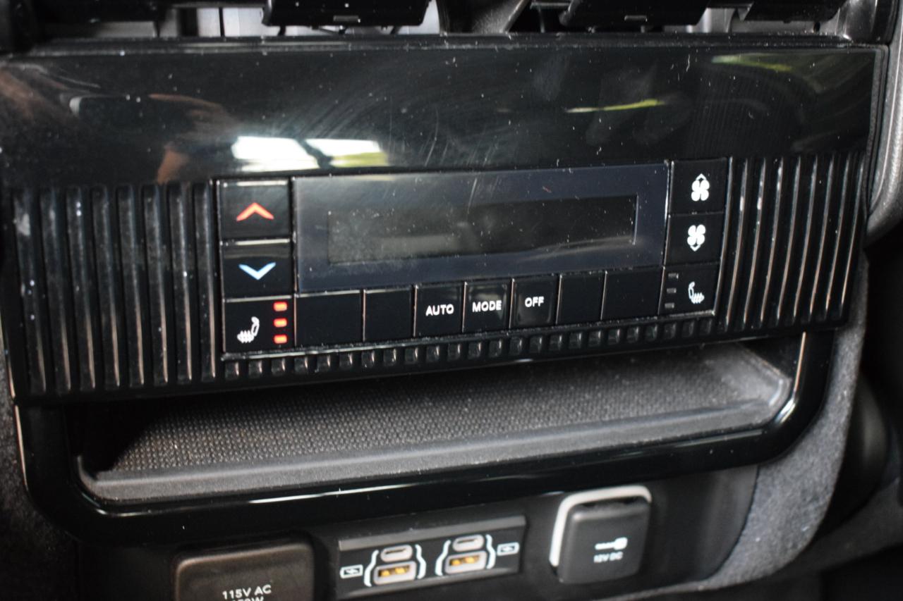 Jeep Wagoneer Series III 4x4 2023