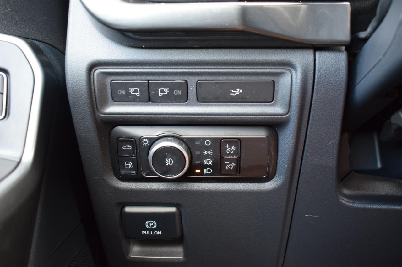 Ford F-150 XLT 4WD SuperCrew 5.5' Box 2023
