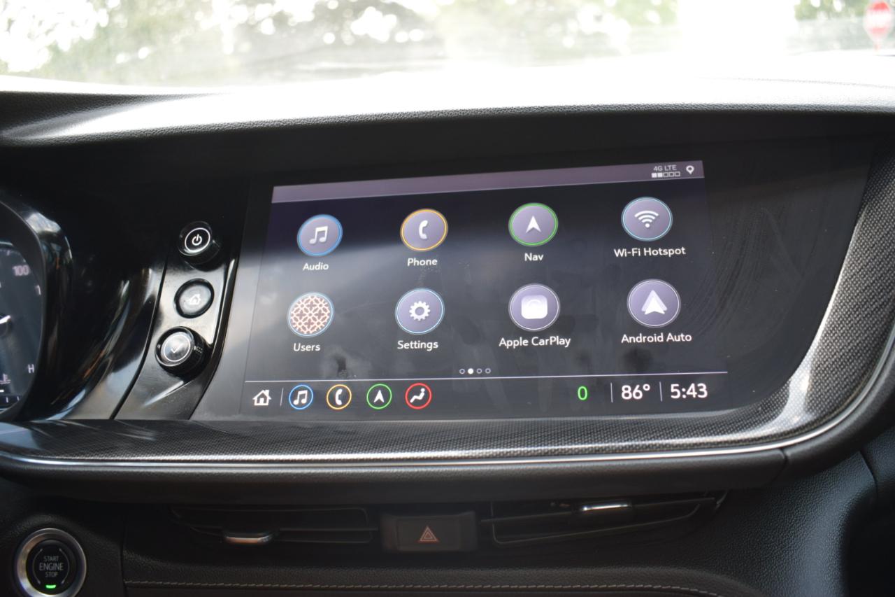 Buick Envision FWD 4dr Essence 2021