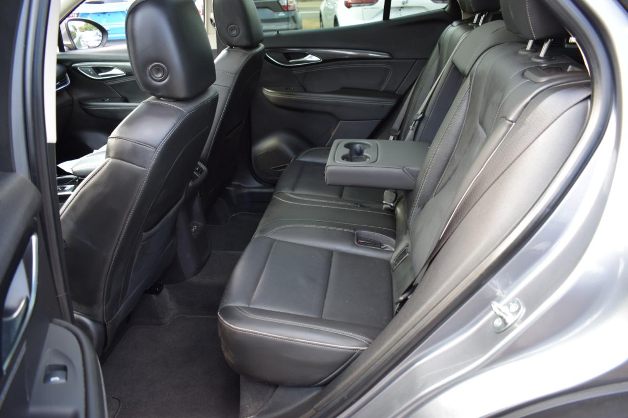 Buick Envision FWD 4dr Essence 2021