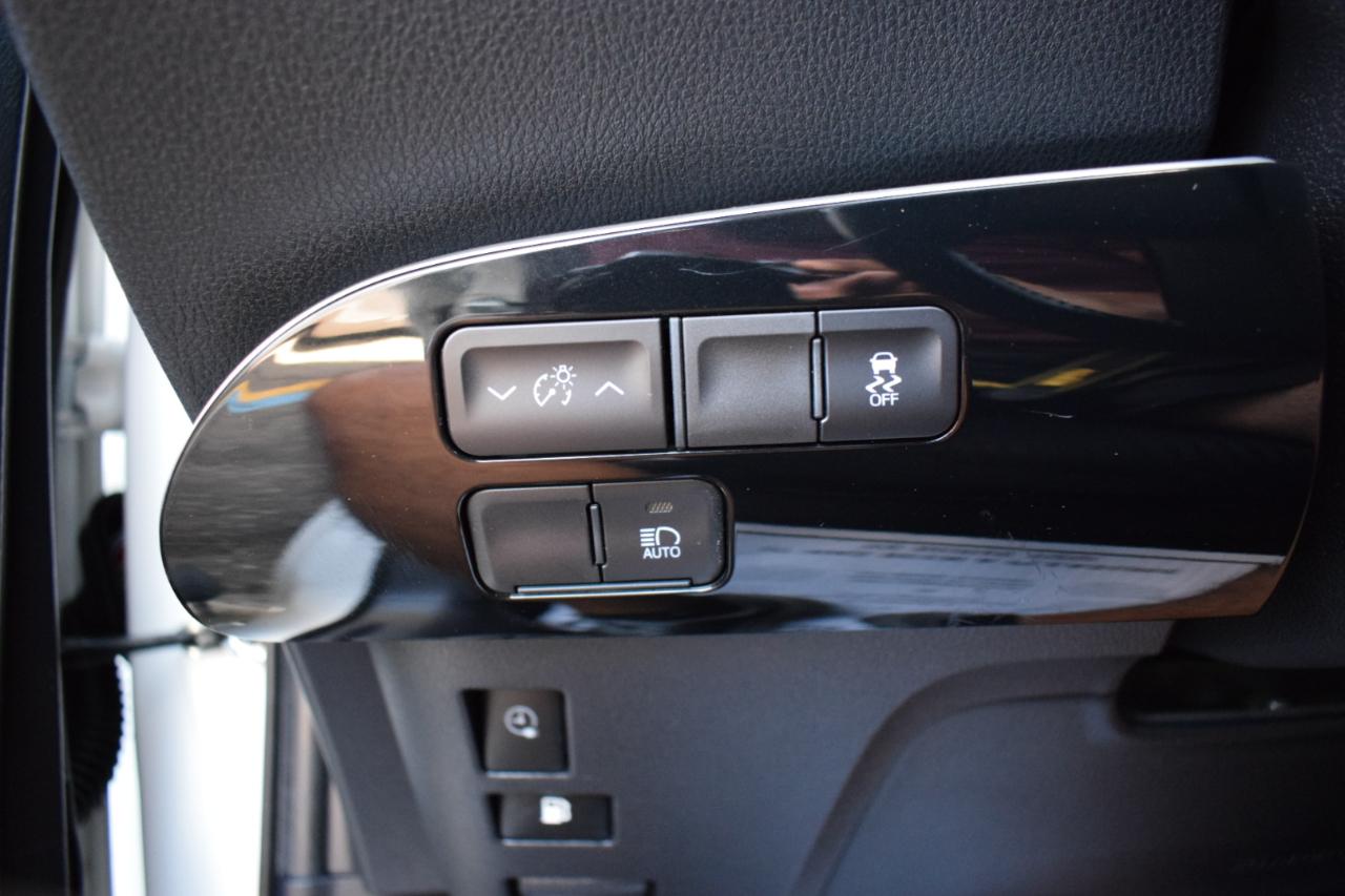 Toyota Prius Prime XLE 2020