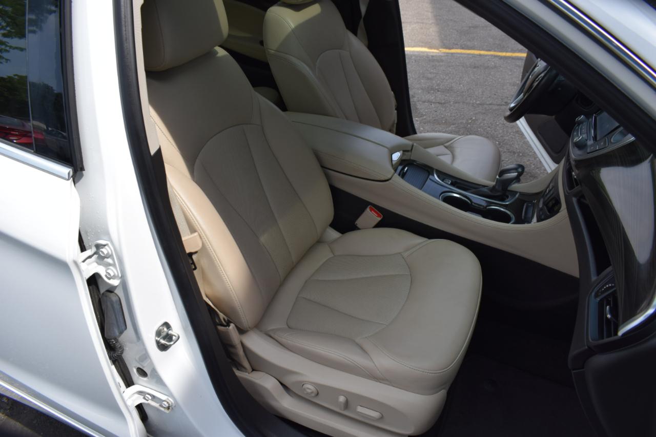 Buick Envision FWD 4dr Essence 2020