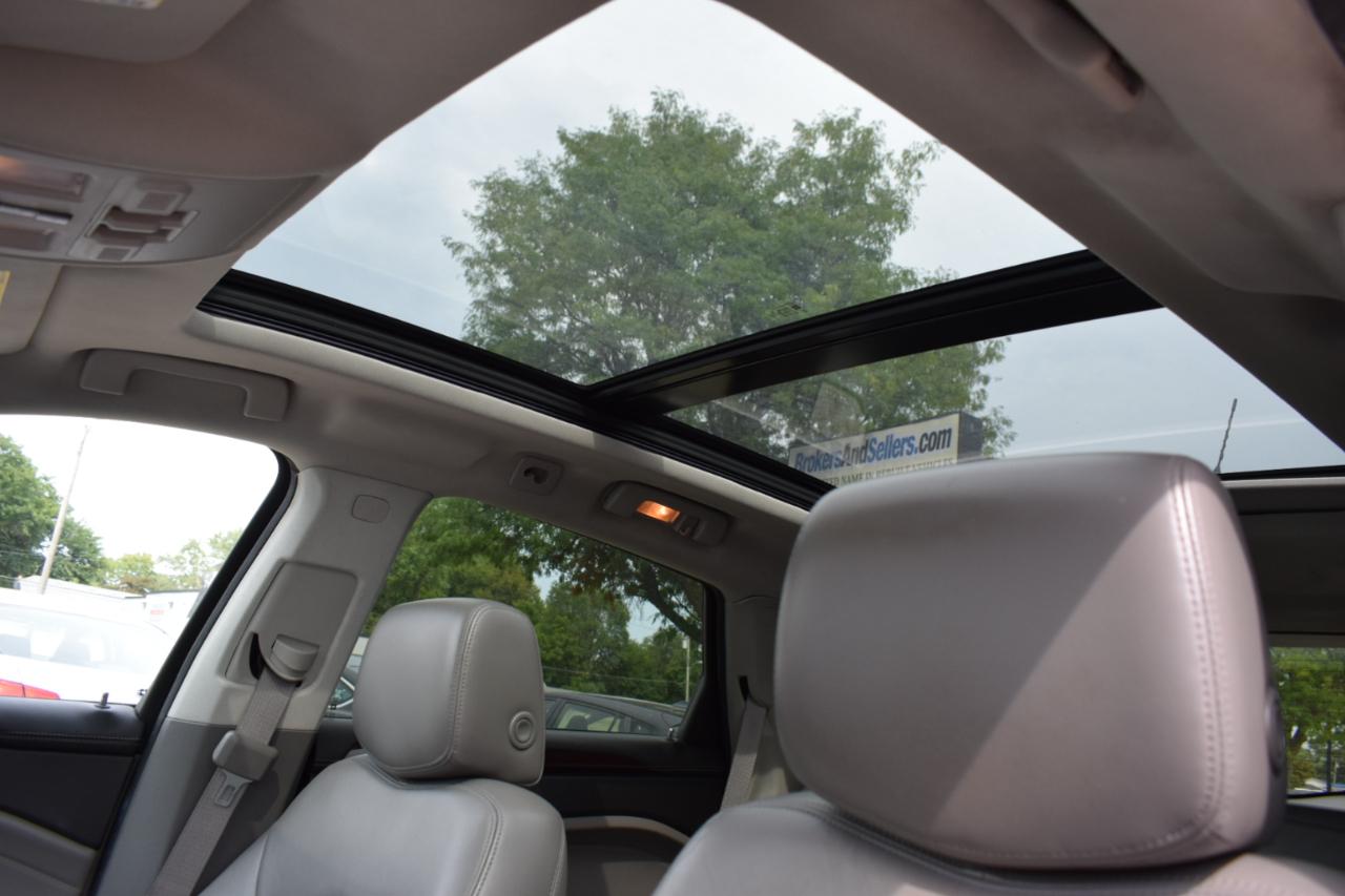Cadillac SRX AWD 4dr Luxury Collection 2012