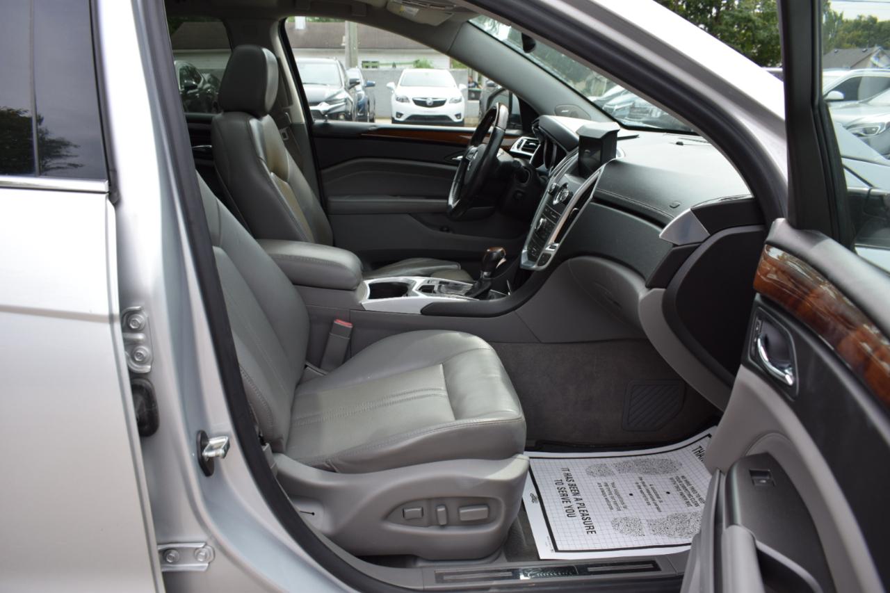 Cadillac SRX AWD 4dr Luxury Collection 2012