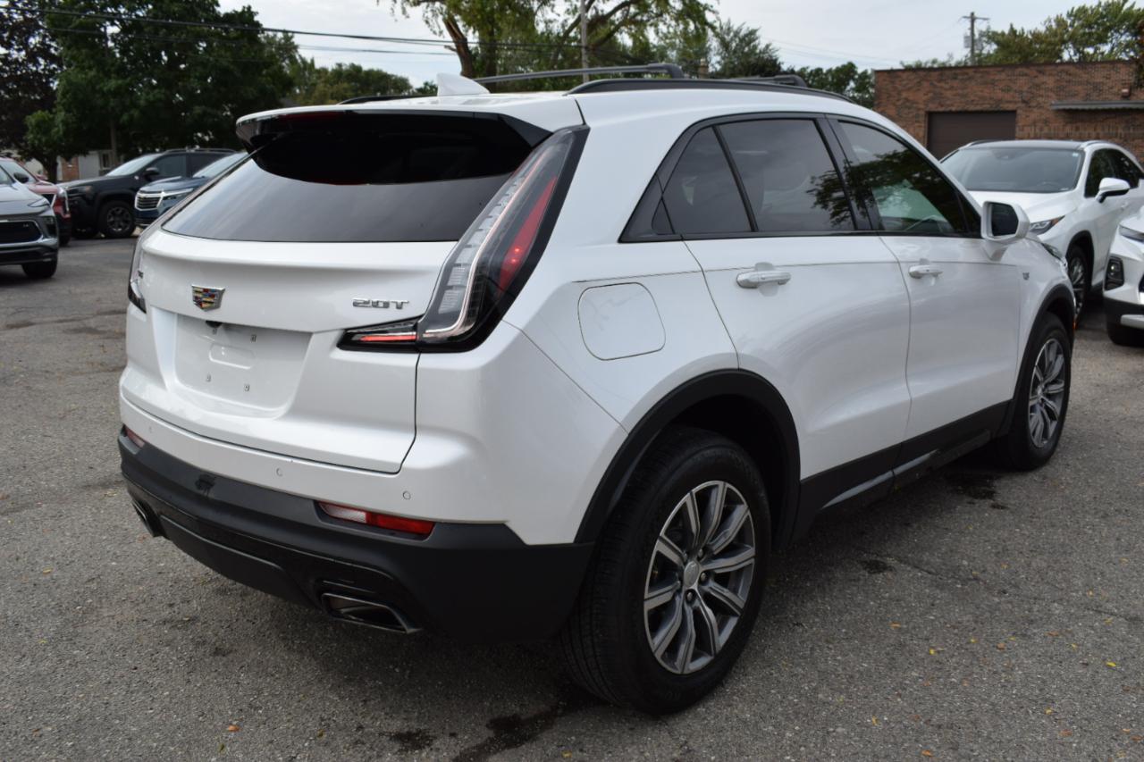 Cadillac XT4 FWD 4dr Sport 2019