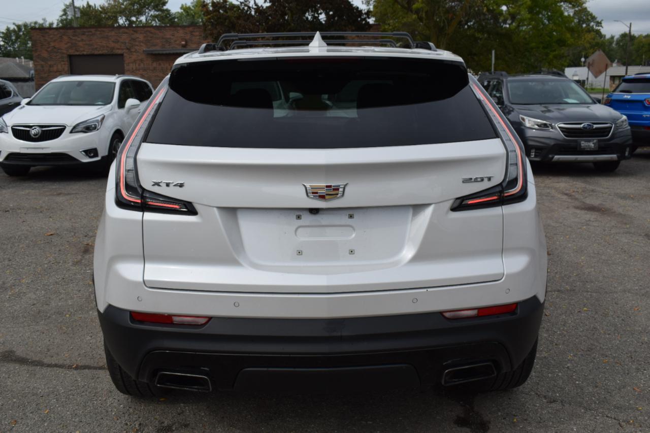 Cadillac XT4 FWD 4dr Sport 2019