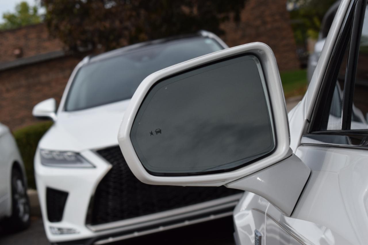 Cadillac XT4 FWD 4dr Sport 2019