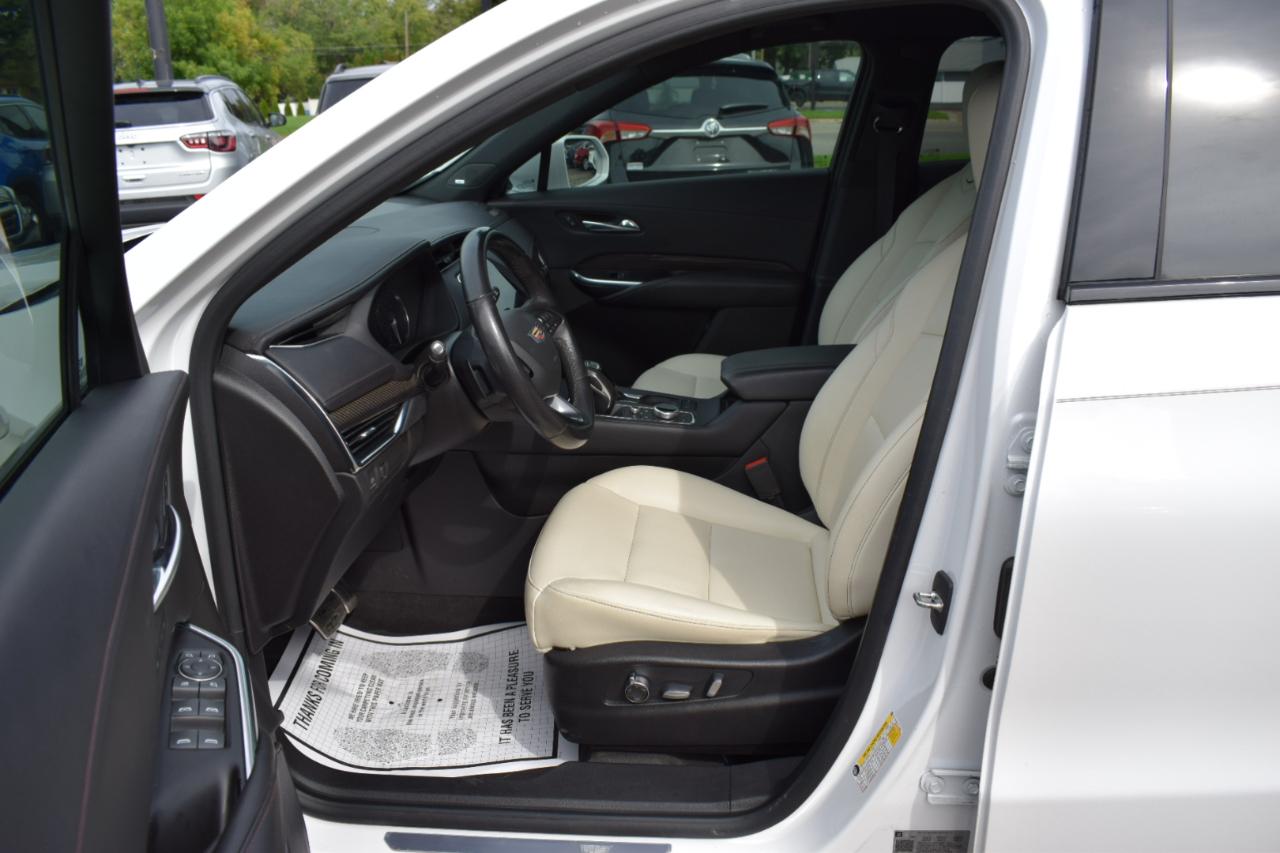 Cadillac XT4 FWD 4dr Sport 2019