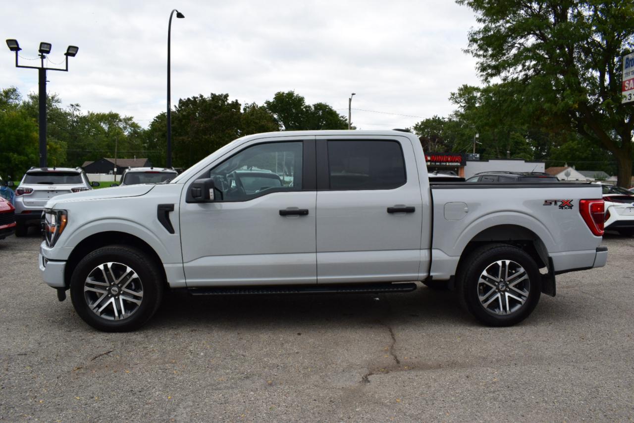 Ford F-150 STX SuperCrew 4WD 2023