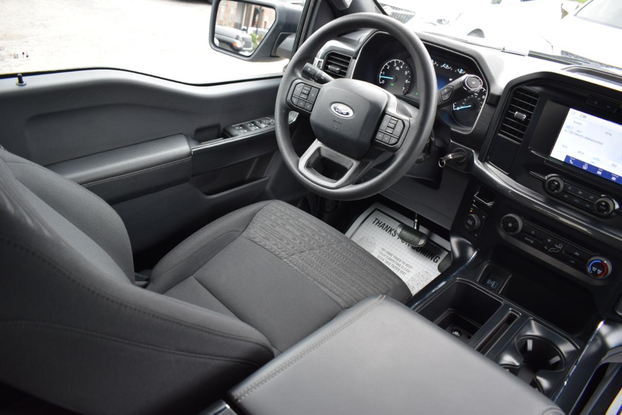 Ford F-150 STX SuperCrew 4WD 2023