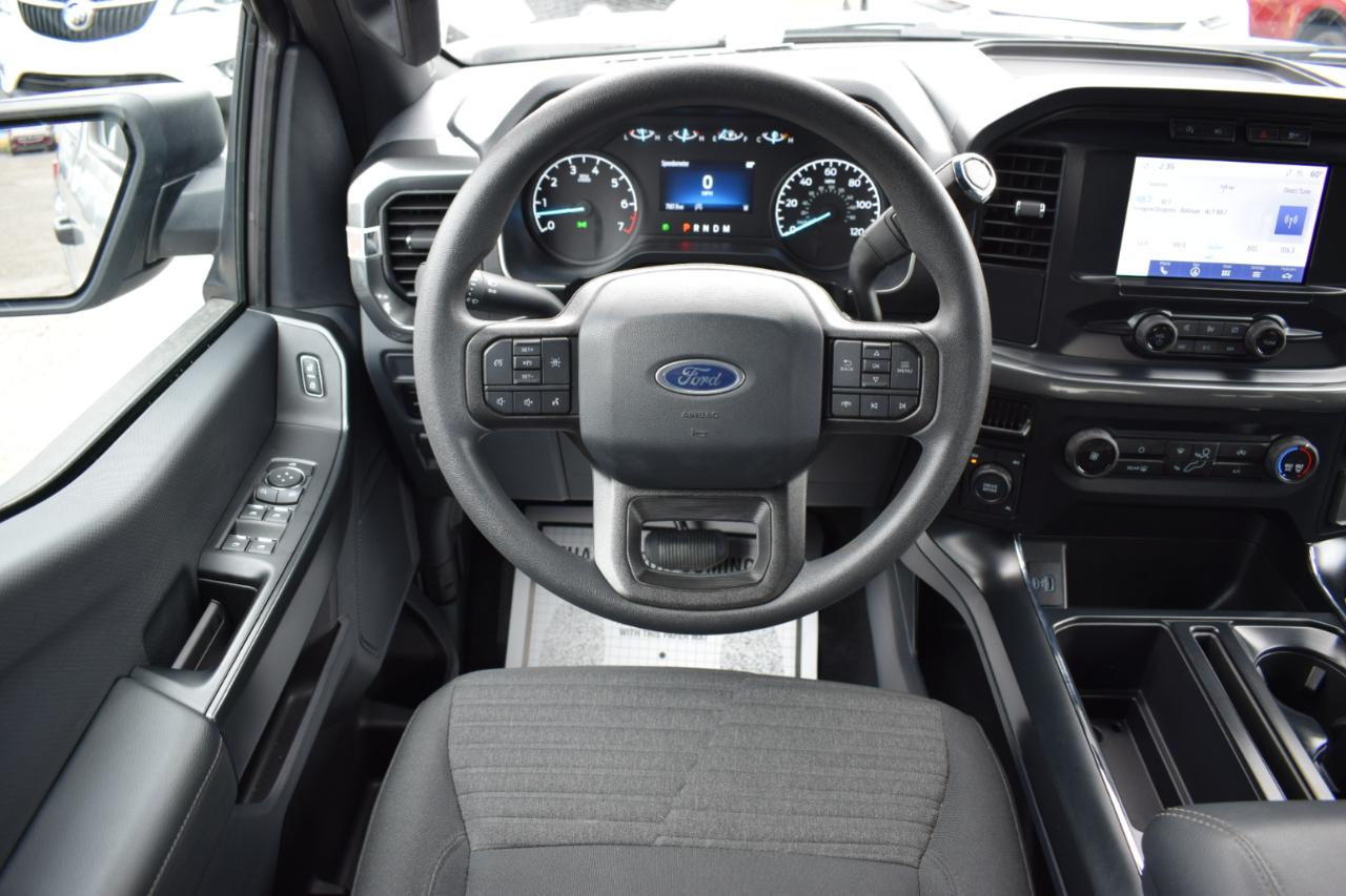 Ford F-150 STX SuperCrew 4WD 2023