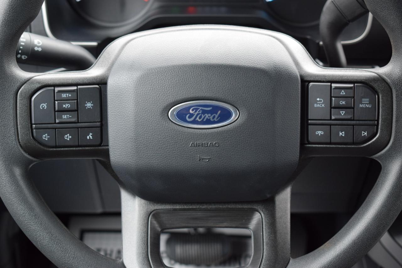 Ford F-150 STX SuperCrew 4WD 2023