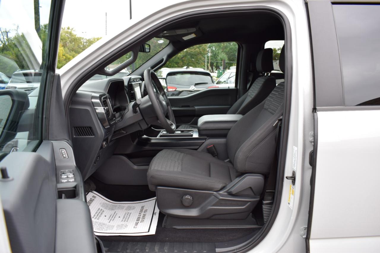 Ford F-150 STX SuperCrew 4WD 2023